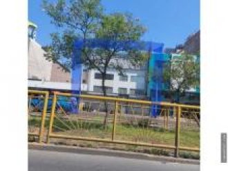 Alquiler de Local en Av. Canadá