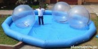 Hermosa piscina inflable gigante para juegos acuaticos de niños Perú