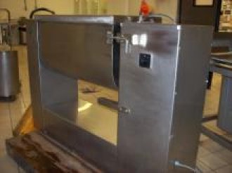 MEZCLADORAS HORIZONTALES FABRICADOS EN ACERO INOXIDABLE 18.8 AISI 304