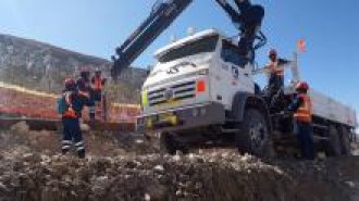 ALQUILER DE CAMION GRUA HIAB 240 y 115