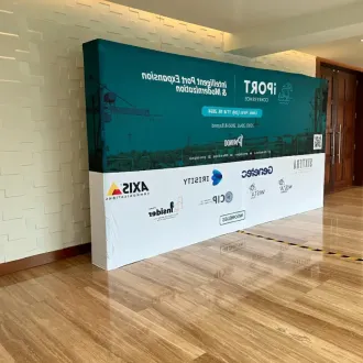 Backing publicitario doble cara para eventos y promociones