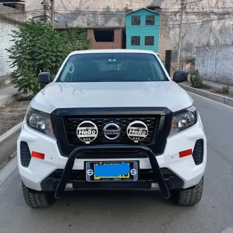 SE VENDE CAMIONETA NISSAN NP 300 FRONTIER 4X4