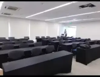 Alquilamos mesas y sillas para capacitación - seminario