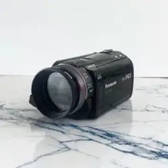 Vendo Cámara Panasonic Full HD 1920 X 1080p Modelo HDC- HS900 - 3MOS