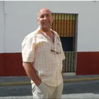 Se necesita un cuidador de confianza.