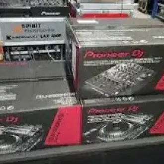 Vendo dos Pioneer CDJ-2000 Nexus2 y una Pioneer DJM-900 Nexu