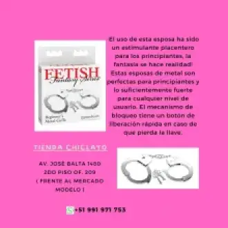 FETISH ESPOSAS DE METAL PLATEADO