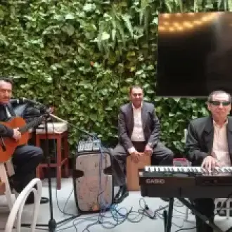 Cantantes Guitarristcas Criollos en la Panicie La Molina 