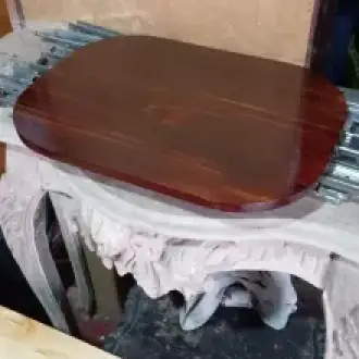 Se colocan puertas marcos y chapas 