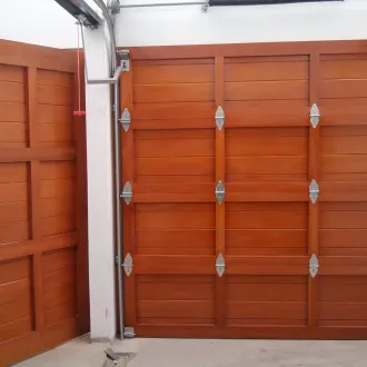 FABRICACION DE PUERTAS LEVADIZAS EN LIMA- VICMA