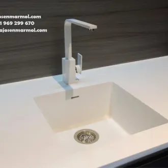Corian Krion Koris Novanite mantenimiento profesional