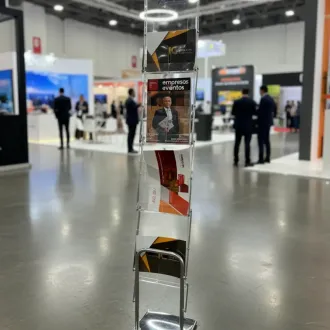 PORTA REVISTAS DE ACRÍLICO PARA FERIAS OFICINAS Y EVENTOS C