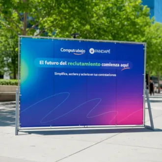 Backing de metal para exteriores y eventos publicitarios