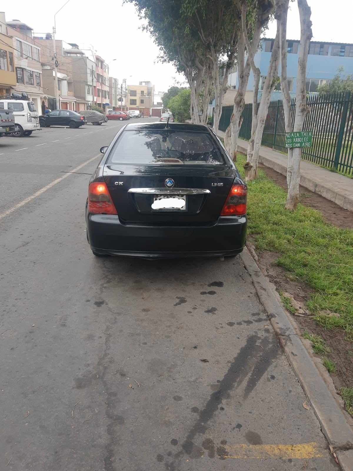 Vendo Geely CK Negro 