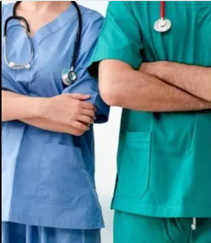 Se solicita enfermero o técnico en enfermería para trabajo en domicilio
