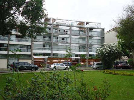 3 Cuartos, 122 m² – Vendo departamento frente a parque en Aurora Miaflores