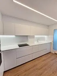 Corian para revestimiento de paredes techos laboratorios