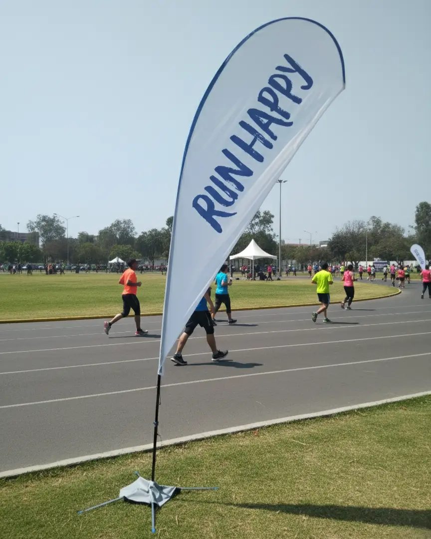 Banderola publicitaria gota con base pesada para exteriores