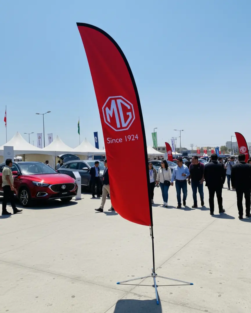 Pluma publicitaria importada base pesada para exteriores