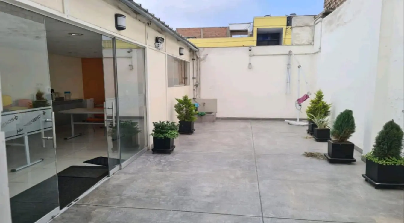 REMATO LOCAL INDUSTRIAL 300 560M2 750mil 