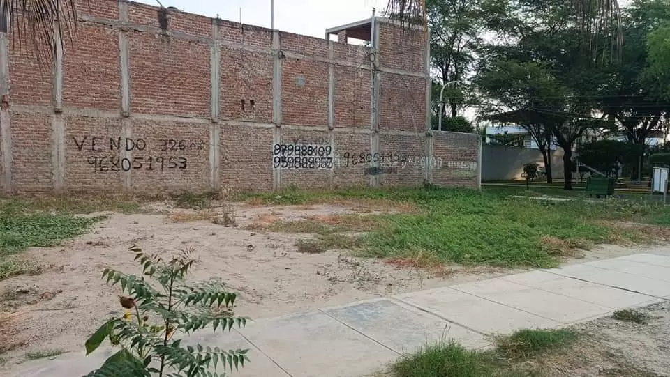 Venta de Terreno en Urb. Los Cocos del Chpe lugar estrategico- Piura