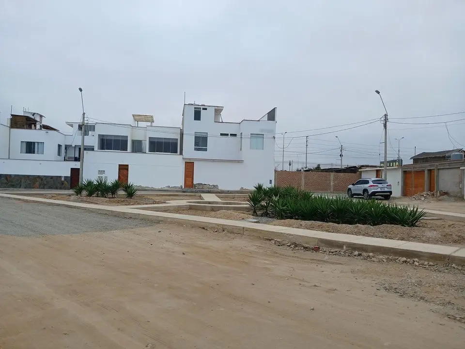 VENTA DE TERRENO DE PLAYA DE 200m2 EN PUNTA NEGRA 