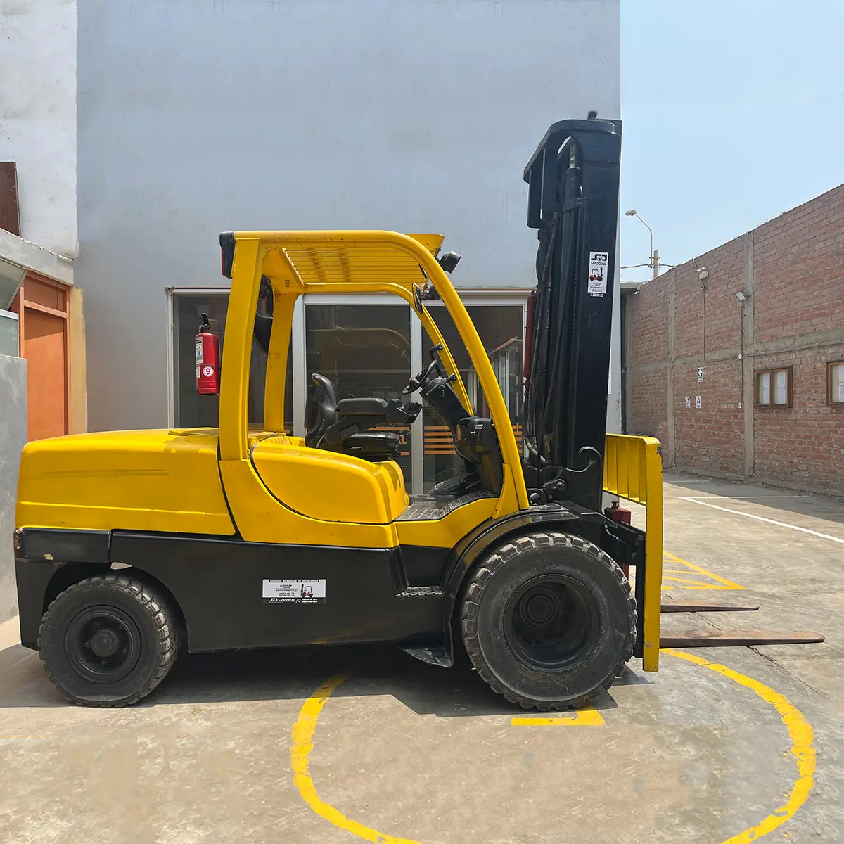  Oportunidad Única Venta de Montacargas uñas HYSTER H120FT 