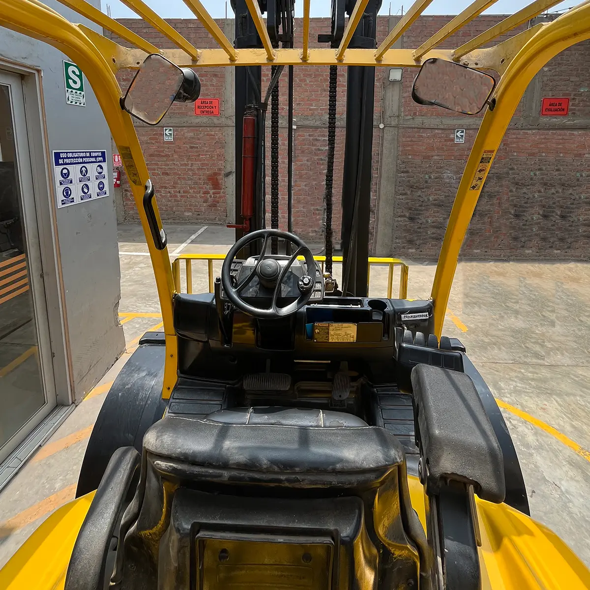  Oportunidad Única Venta de Montacargas uñas HYSTER H120FT 