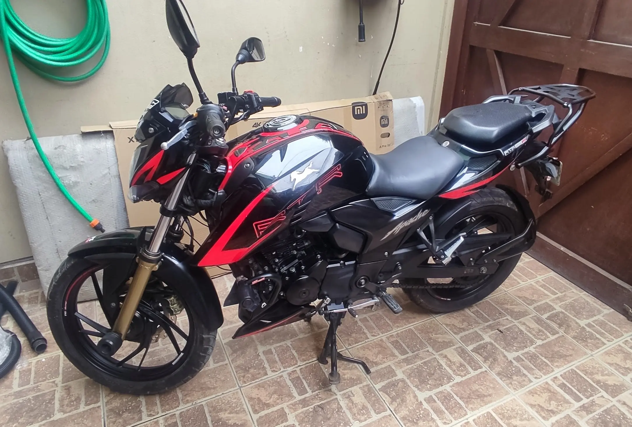 TVS APACHE 