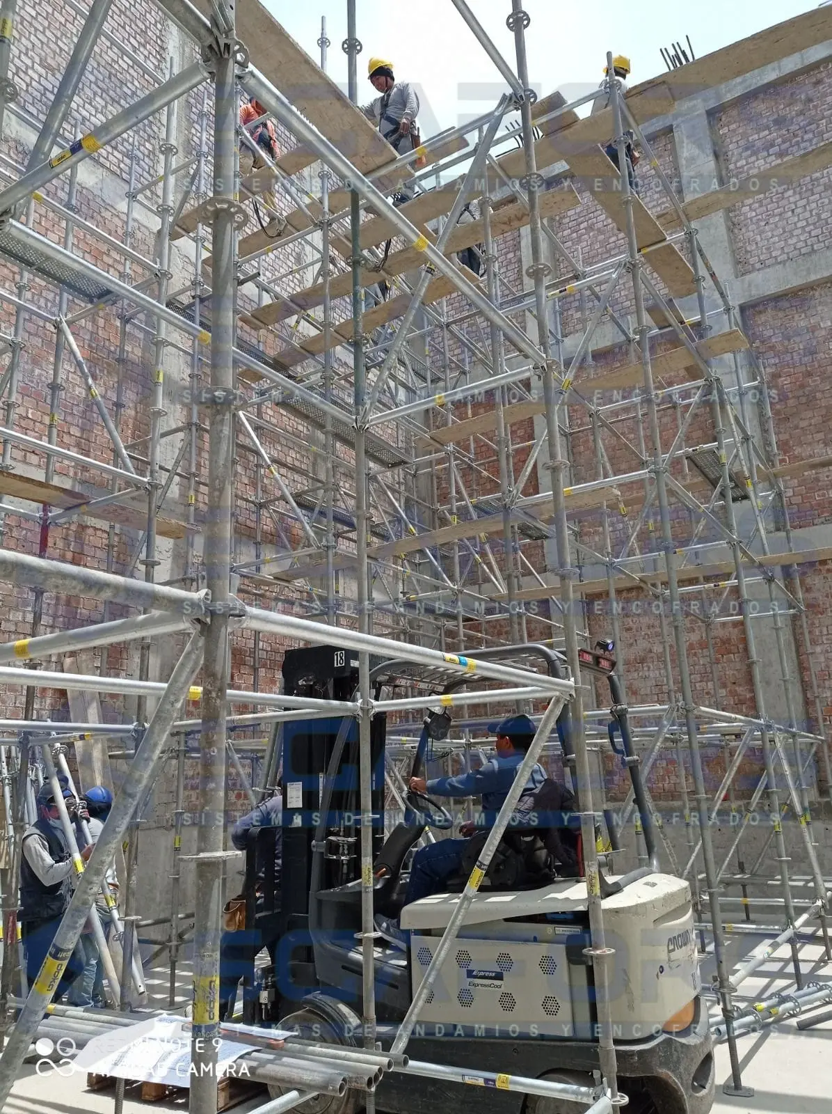 ANDAMIOS MULTIRECCIONALES EN VENTA Y ALQUILER