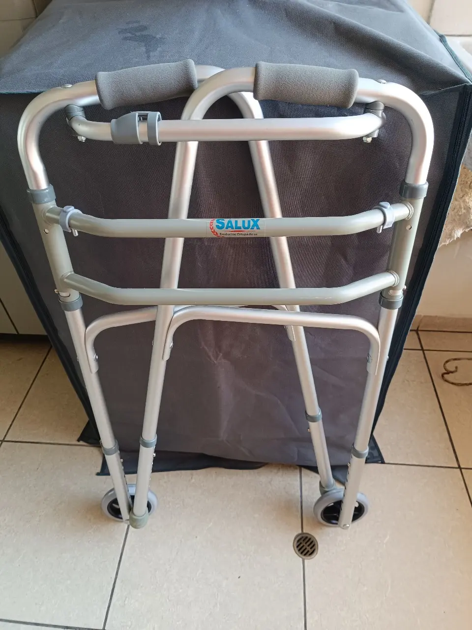 ANDADOR PLEGABLE ALUMINIO C RUEDAS WHATSAPP 975586462