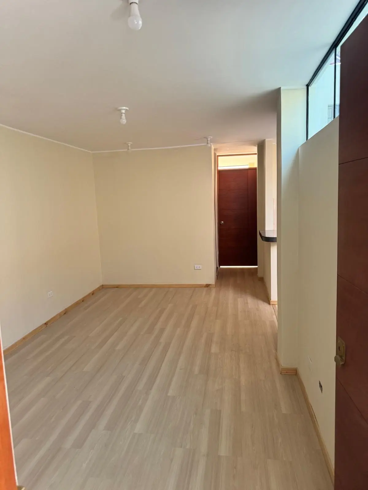 2 Departamentos De Renta - 2 Dormitorios En El Retablo Comas