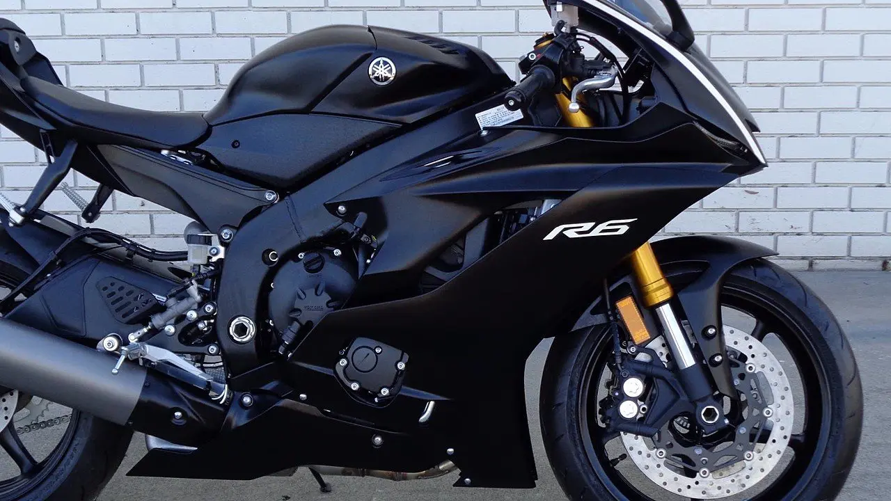 Vendo Yamaha YZF R6 modelo 2017