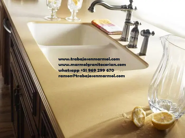 Koris superficie solida termoformado