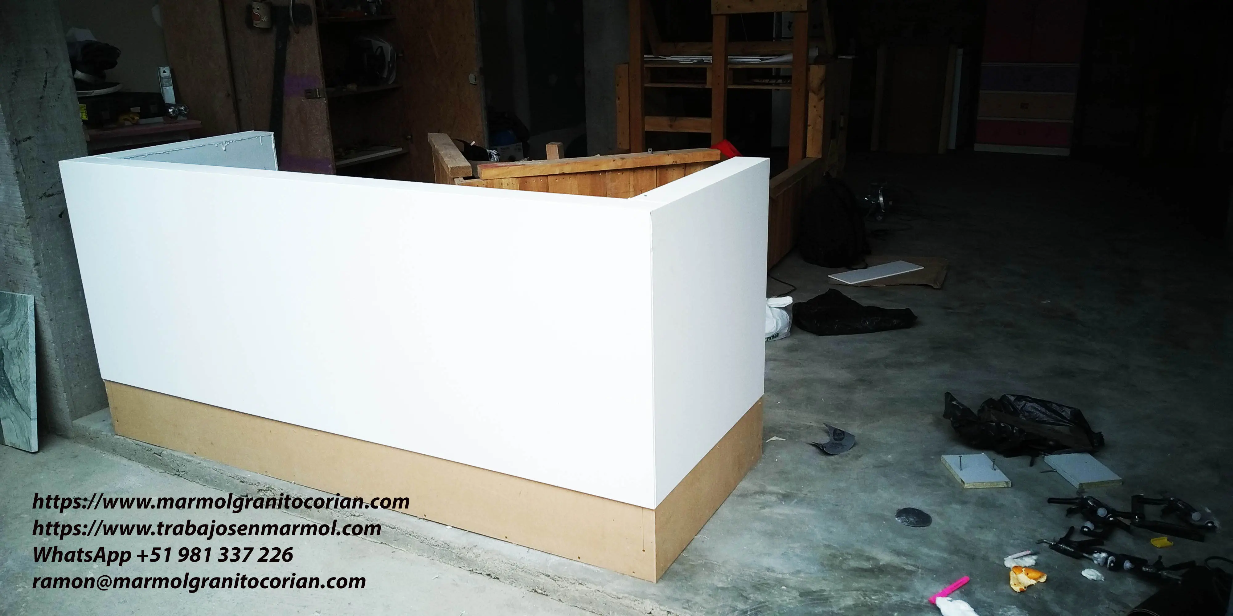 Staron Superficie Solida para tableros de cocinas baños