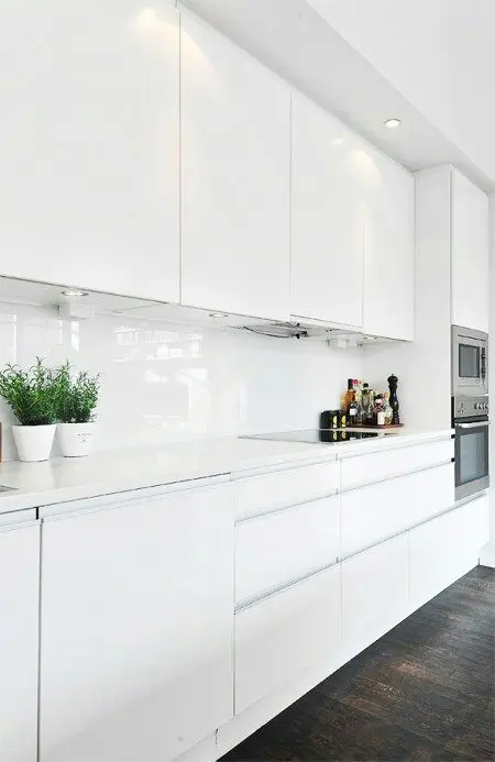 Staron Superficie Solida para tableros de cocinas baños