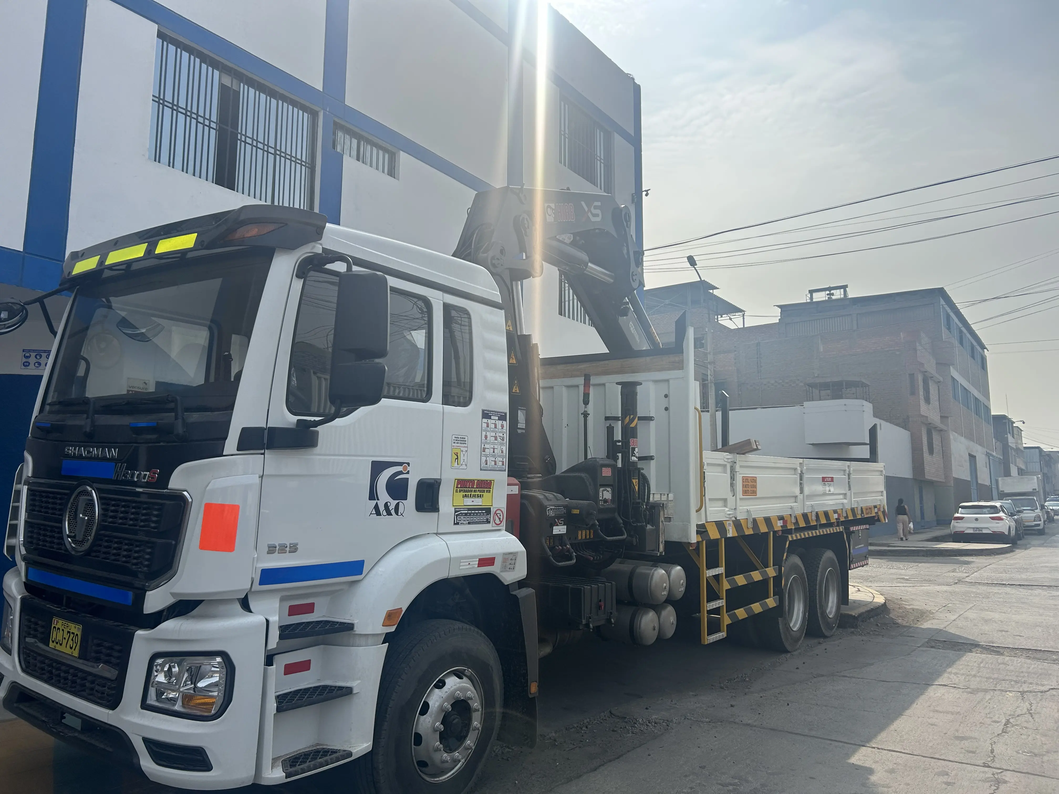 ALQUILER DE CAMIÓN GRÚA HIAB 477 XS 