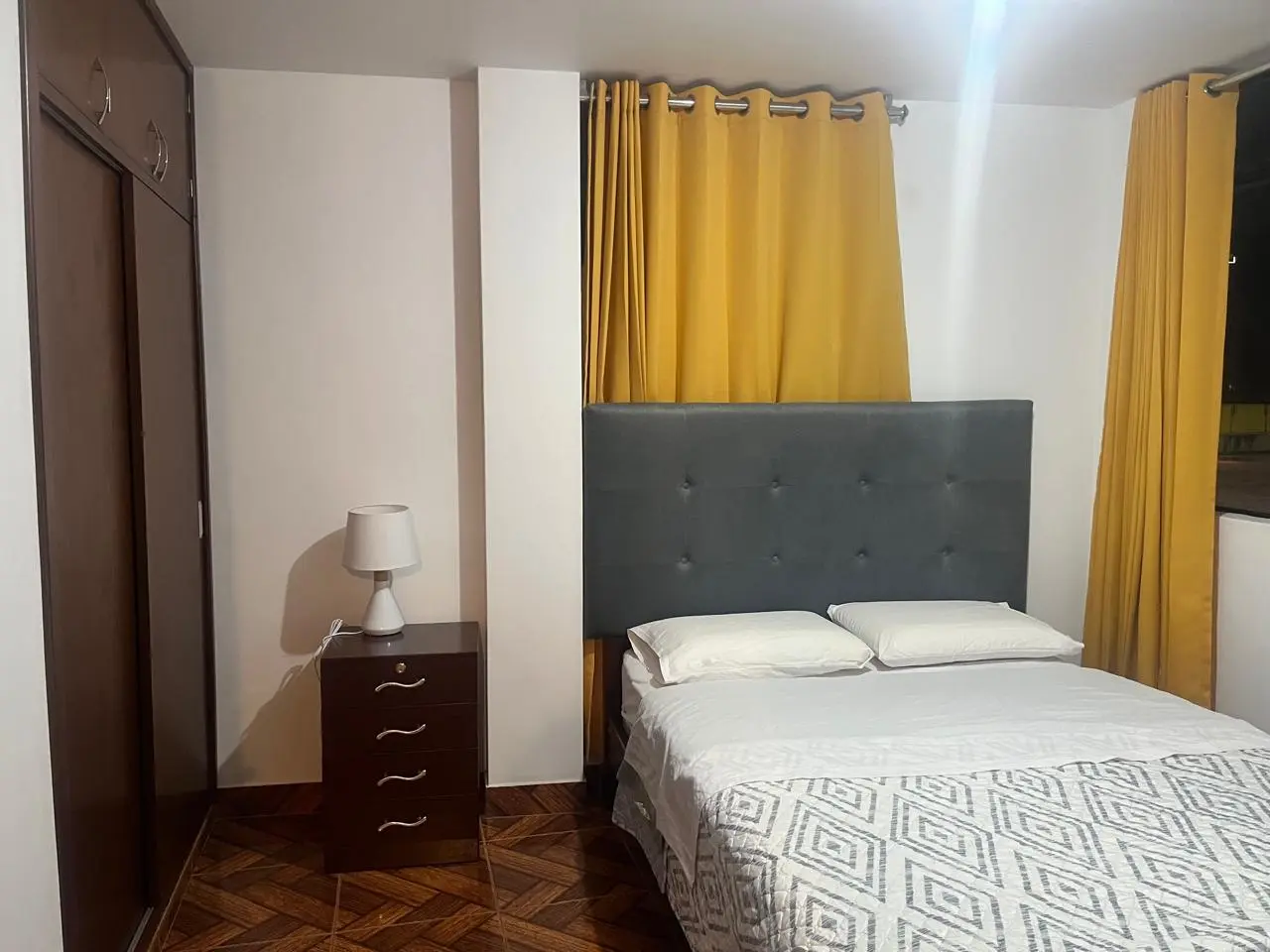 Alquilo departamento - Metro Angamos y colegio Cristo Rey