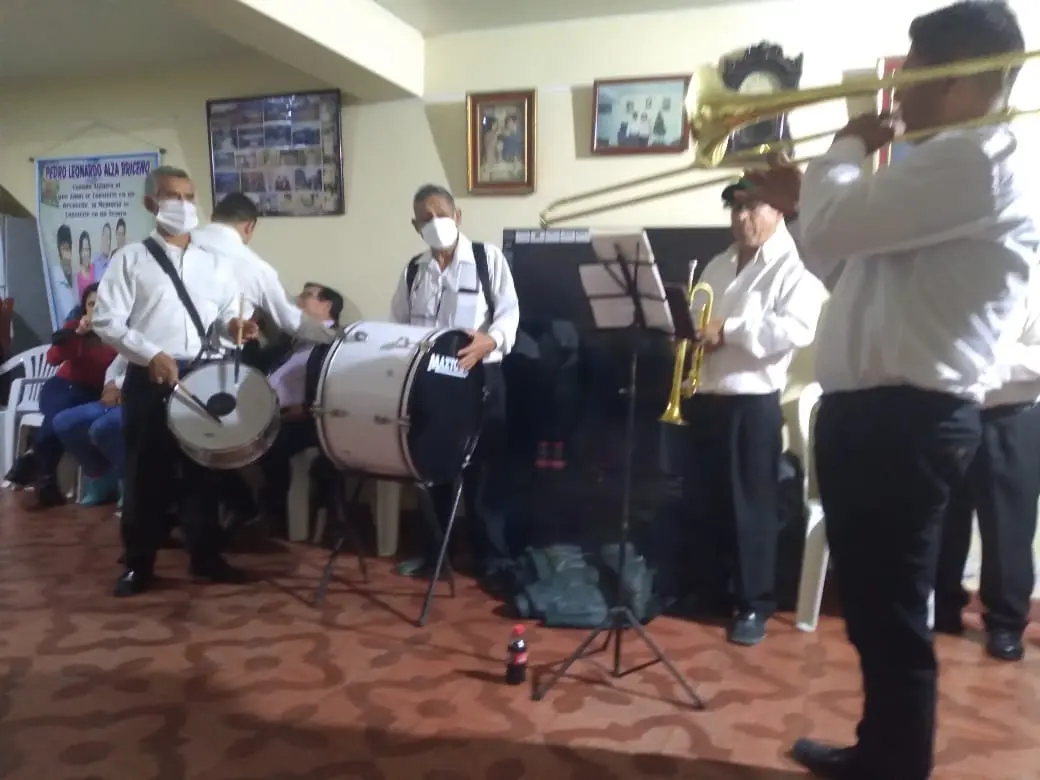 Banda de Músicos en La Victoria Los Olivos Callao Ica 