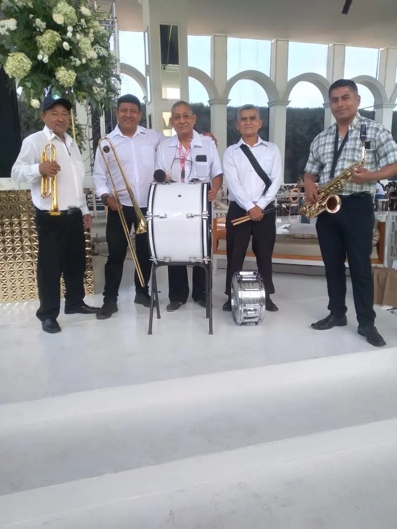 Banda de Músicos en La Victoria Los Olivos Callao Ica 