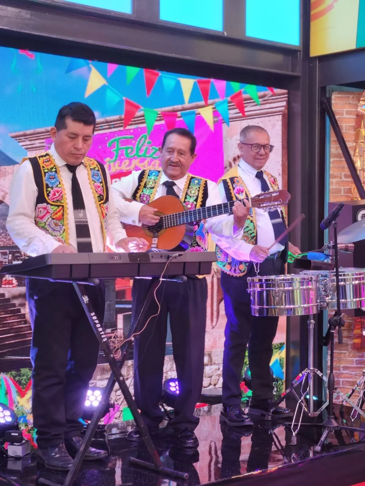 Folklor en Lima Huaynos Tunantadas Música Huancayo 