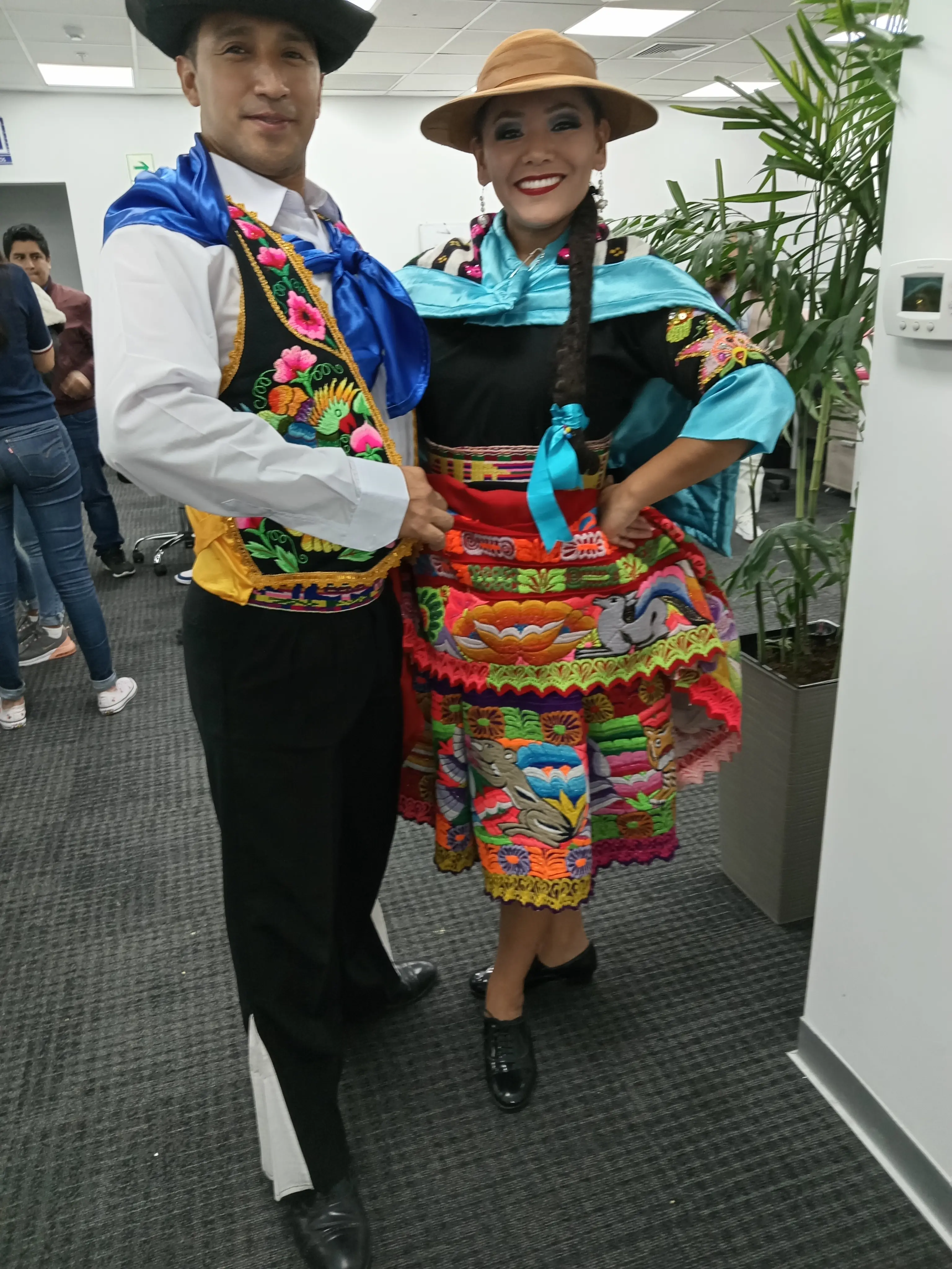 Cantantes Guitarristcas Criollos en la Panicie La Molina 