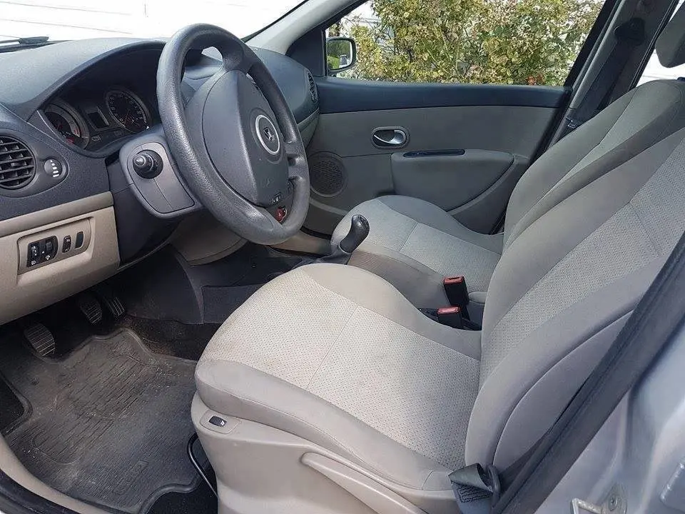 RENAULT CLIO III 1.5l DCI 85ch LUJO DINÁMICO