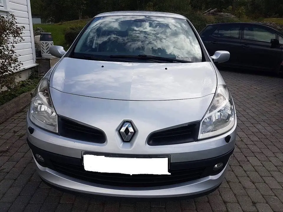 RENAULT CLIO III 1.5l DCI 85ch LUJO DINÁMICO