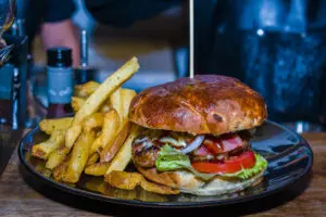 Explora El Delicioso Menú De Pizzería En Paracas