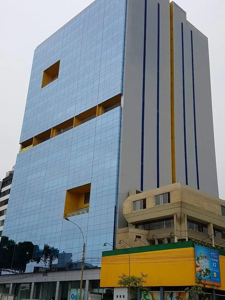 Oficina en alquiler Edificio Vértice 22 Jesús María Plan