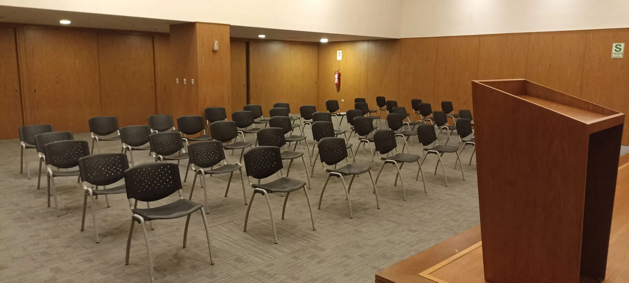 Oficina en alquiler Edificio Vértice 22 Jesús María Plan