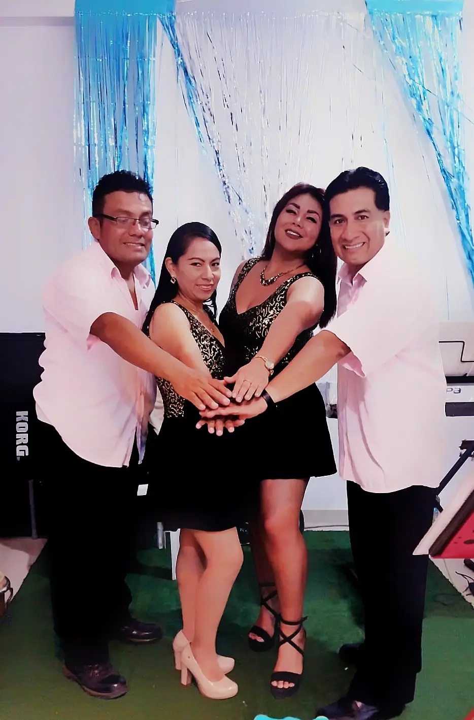 Busco cantante aficionado a que este empezando 