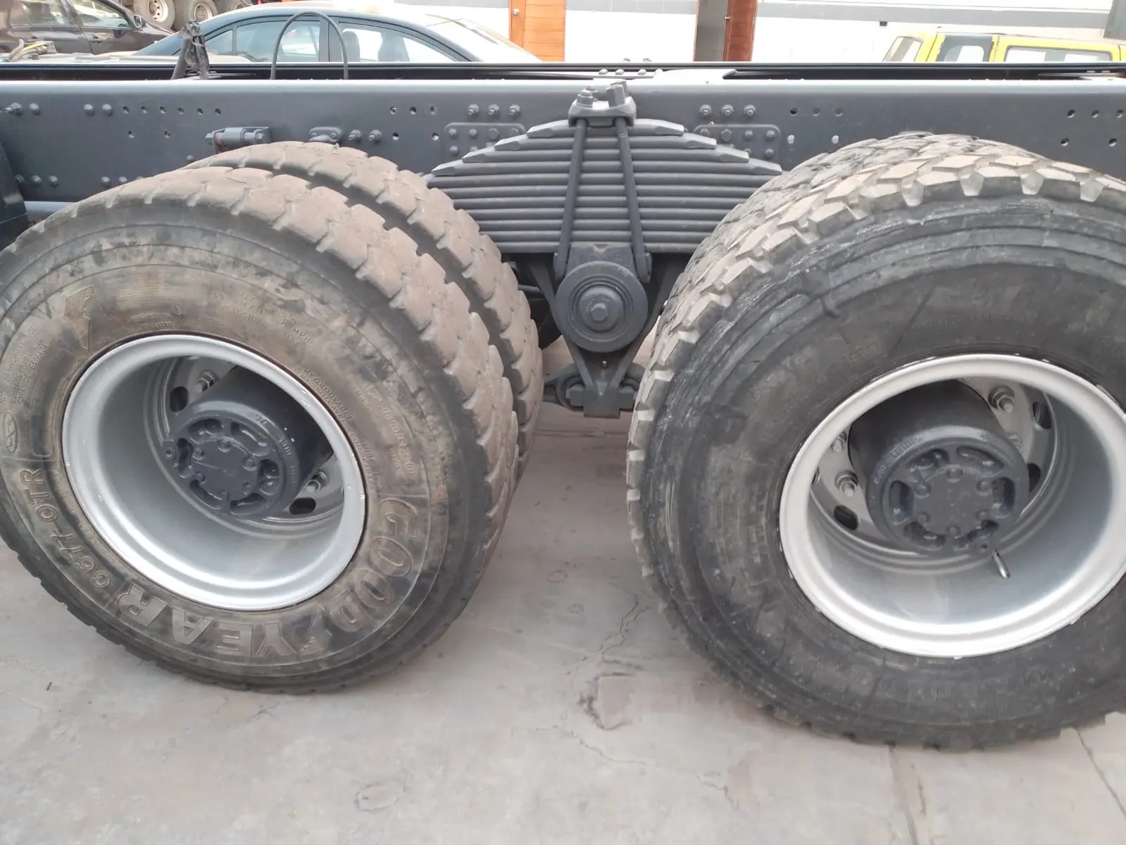 CAMION TRACTO MARCA VOLVO MODELO FM6X4R