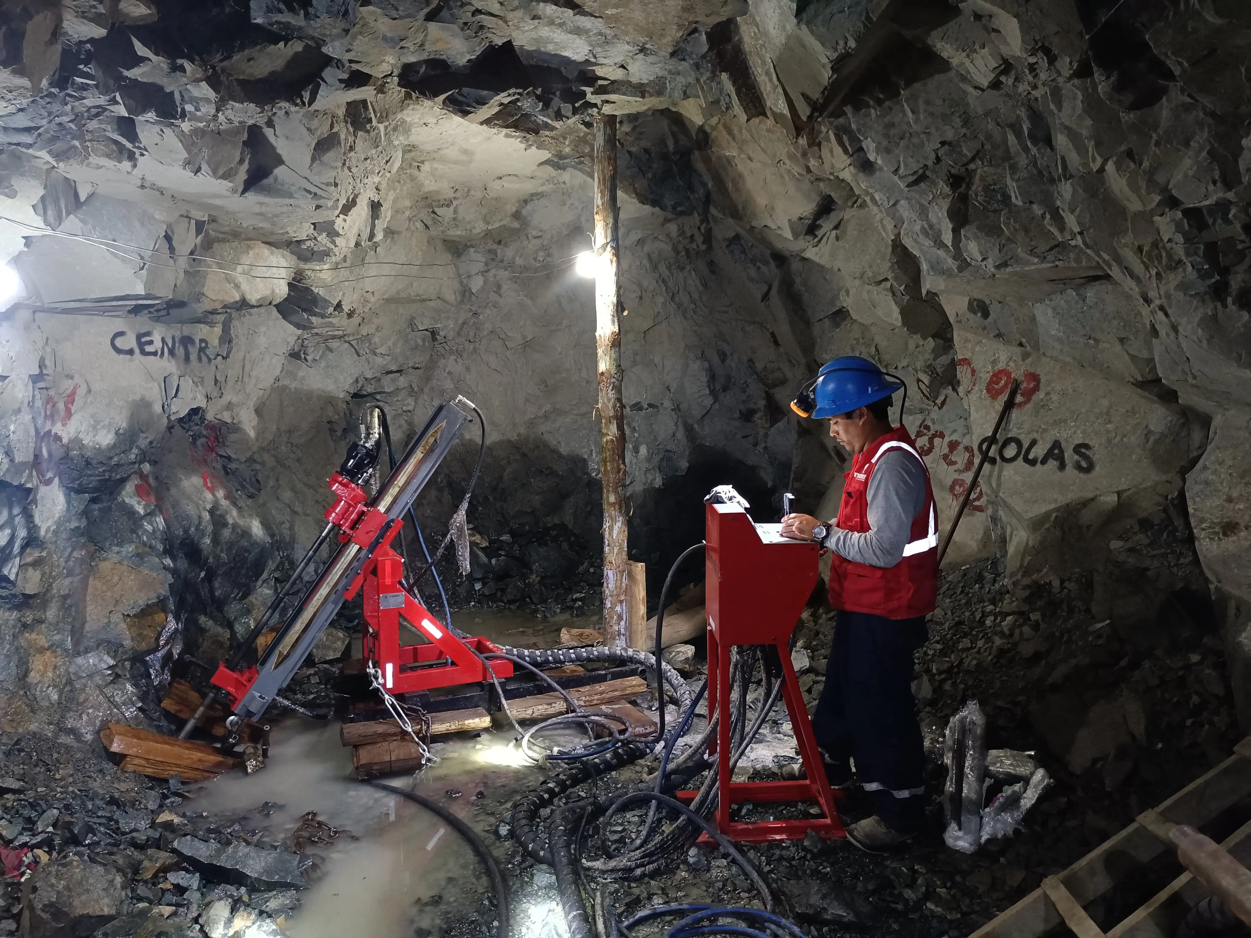 Perforadora Diamantina - Mineria 